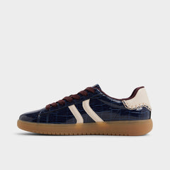 Chicsneaker2